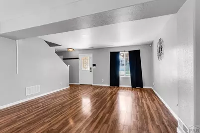 5043 Thrush Dr, Pueblo, CO 81008 - Photo 5