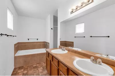 5043 Thrush Dr, Pueblo, CO 81008 - Photo 15