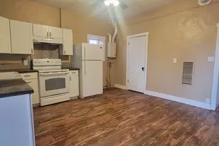 209 E 9th St, Walsenburg, CO 81089 - Photo 11