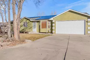 734 S Legend Ln, Pueblo West, CO 81007 - Photo 1