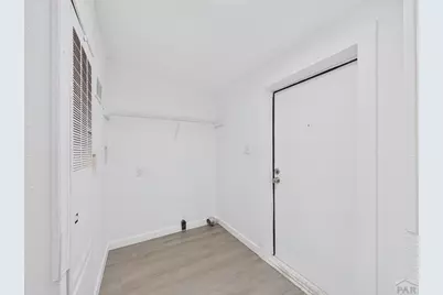 2031 W 11th St, Pueblo, CO 81003 - Photo 13