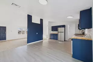 2031 W 11th St, Pueblo, CO 81003 - Photo 9