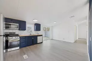 2031 W 11th St, Pueblo, CO 81003 - Photo 11