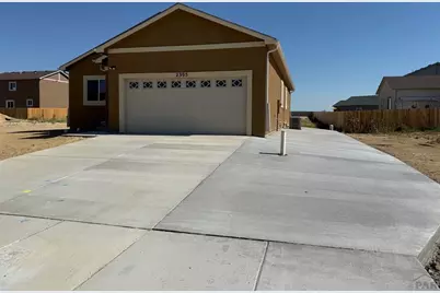 2305 Starboard Ln, Pueblo, CO 81008 - Photo 3