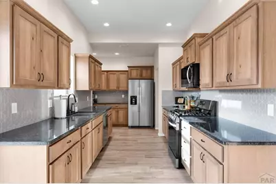 1712 Kingfisher Ln, Pueblo, CO 81008 - Photo 11