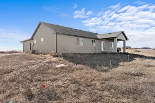 1905 E Tioga Ln, Pueblo West, CO 81007 - Photo 23