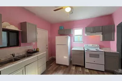1318 Spruce St, Pueblo, CO 81004 - Photo 5