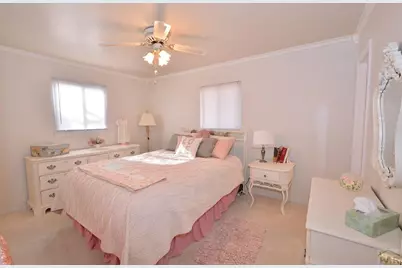 232 S Garo Ave, Colorado Springs, CO 80910 - Photo 9