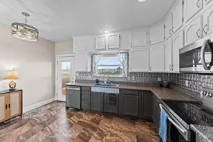 995 N Matt Dr, Pueblo, CO 81007 - Photo 11