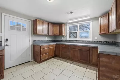 1833 E 13th St, Pueblo, CO 81001 - Photo 15