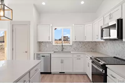 1247 N Saltbush Ln, Pueblo West, CO 81007 - Photo 7