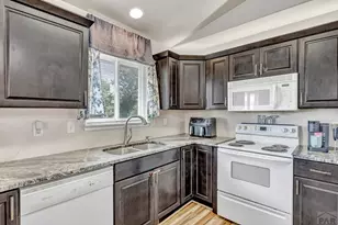 2319 Longhorn Dr, Pueblo, CO 81008 - Photo 11