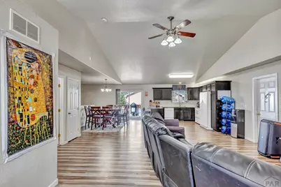 2319 Longhorn Dr, Pueblo, CO 81008 - Photo 7