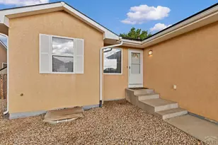 2319 Longhorn Dr, Pueblo, CO 81008 - Photo 3