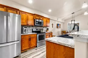 372 W Burke Dr, Pueblo West, CO 81007 - Photo 11