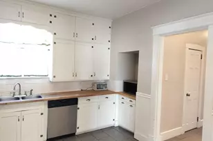 2042 E Routt Ave, Pueblo, CO 81004 - Photo 7