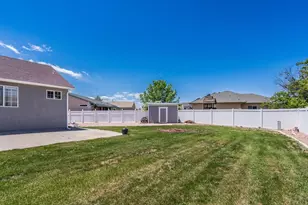 2143 Teal Ct, Pueblo, CO 81001 - Photo 31