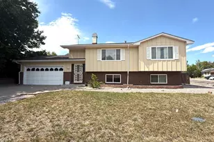 1 Briargate Pl, Pueblo, CO 81001 - Photo 1