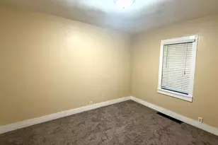 2137 Cedar St, Pueblo, CO 81004 - Photo 11