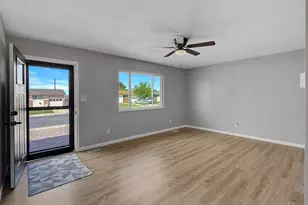 4012 Crestview Dr, Pueblo, CO 81008 - Photo 5