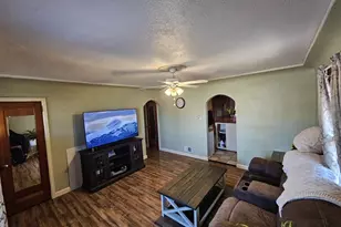 1222 E 3rd St, Pueblo, CO 81001 - Photo 5