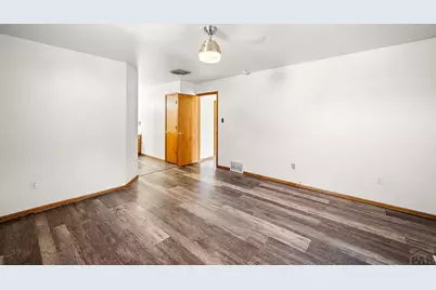 441 S Oak Creek Dr, Pueblo, CO 81007 - Photo 11