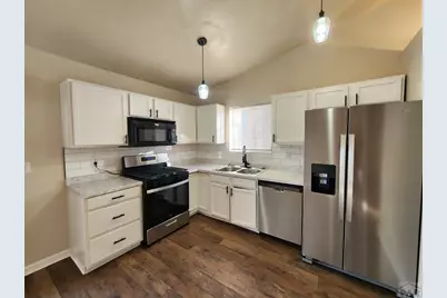 1717 E 13th St, Pueblo, CO 81001 - Photo 5