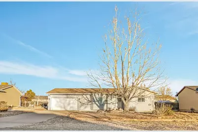 864 S Kline Dr, Pueblo West, CO 81007 - Photo 3