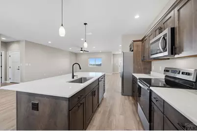 1619 N Calle Rosa Dr, Pueblo, CO 81007 - Photo 11