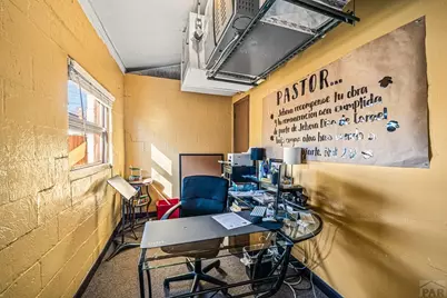 1021 W 11th St, Pueblo, CO 81003 - Photo 5