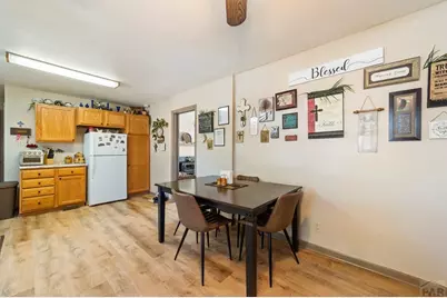 1614 Horseshoe Dr, Pueblo, CO 81001 - Photo 3