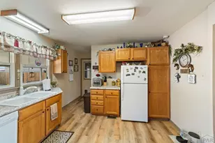 1614 Horseshoe Dr, Pueblo, CO 81001 - Photo 9