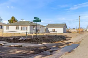 2690 Begonia St, Pueblo, CO 81005 - Photo 3