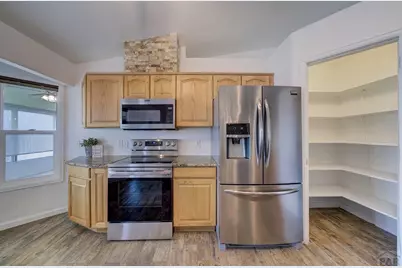 683 E Paradise Dr, Pueblo West, CO 81007 - Photo 9