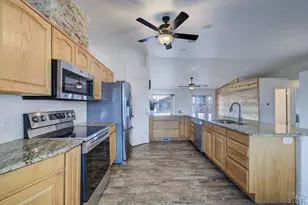 683 E Paradise Dr, Pueblo West, CO 81007 - Photo 11