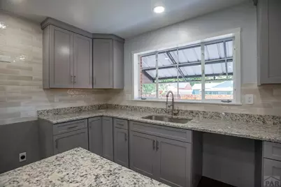 223 Goodnight Ave, Pueblo, CO 81004 - Photo 9