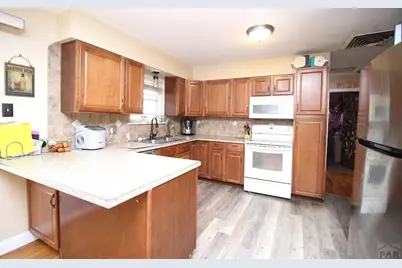 27 Clemson Dr, Pueblo, CO 81007 - Photo 5