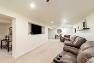 190 S Circle Dr, Pueblo West, CO 81007 - Photo 27