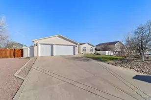190 S Circle Dr, Pueblo West, CO 81007 - Photo 29