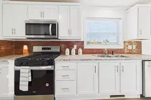 77 E Dante Ln, Pueblo, CO 81007 - Photo 17