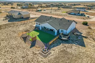 527 E Auburn Ave, Pueblo West, CO 81007 - Photo 5