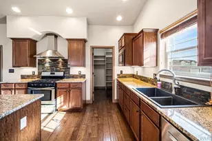 5707 Mark Twain Ln, Pueblo, CO 81008 - Photo 9