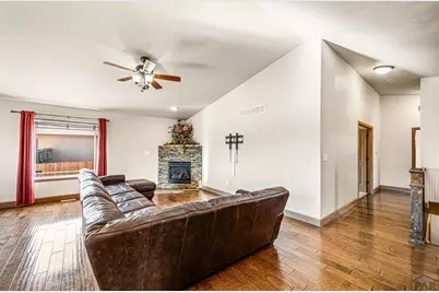 5707 Mark Twain Ln, Pueblo, CO 81008 - Photo 13