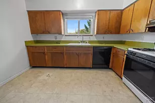 820 Tucker St, Craig, CO 81625 - Photo 9