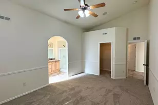 956 Peachcrest Dr, Pueblo, CO 81005 - Photo 7