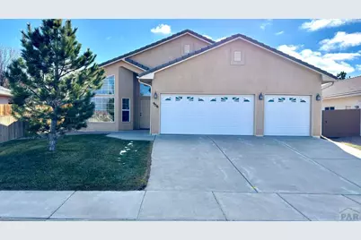 956 Peachcrest Dr, Pueblo, CO 81005 - Photo 1