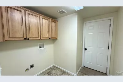 956 Peachcrest Dr, Pueblo, CO 81005 - Photo 13