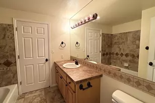 956 Peachcrest Dr, Pueblo, CO 81005 - Photo 11