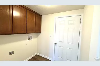 810 Thorncrest Dr, Pueblo, CO 81005 - Photo 11