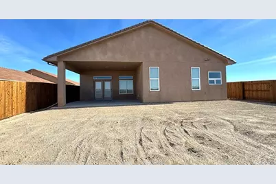 815 Thorncrest Dr, Pueblo, CO 81005 - Photo 15